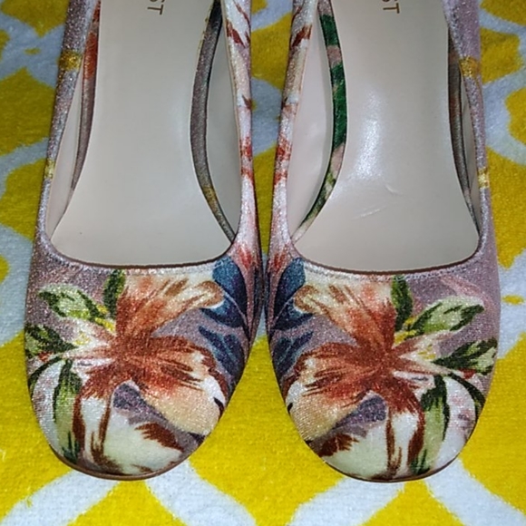 HP🥳 Nine west,  Heels 9M. - Picture 5 of 11